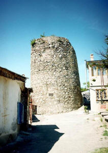 Башня крепости Алустон в Алуште