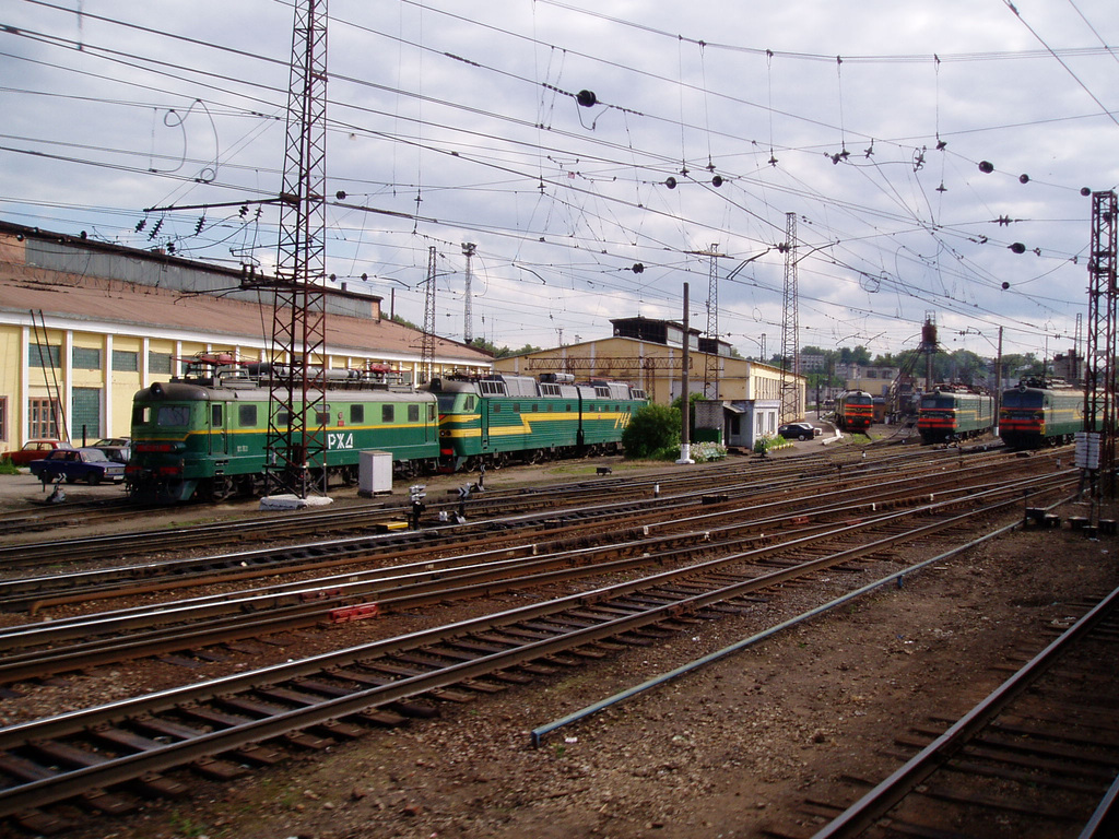 Железная дорога и поезда по пути в Крым
